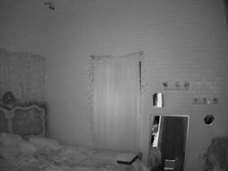 voyeurcam hornyhostel 03