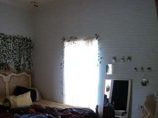 voyeurcam hornyhostel 03