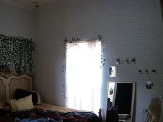 voyeurcam hornyhostel 03