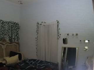voyeurcam hornyhostel 03