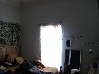 voyeurcam-hornyhostel-03