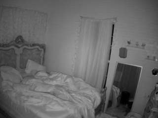 voyeurcam hornyhostel 03