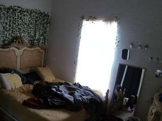 voyeurcam hornyhostel 03