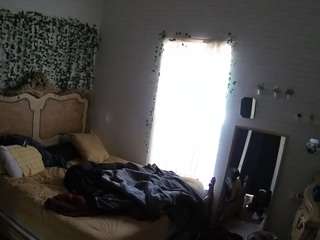 voyeurcam hornyhostel 03
