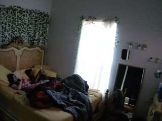 voyeurcam hornyhostel 03