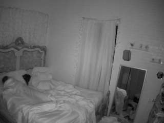 voyeurcam hornyhostel 03