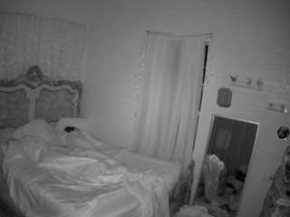 voyeurcam hornyhostel 03