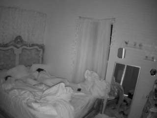 voyeurcam hornyhostel 03