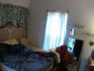 voyeurcam hornyhostel 03