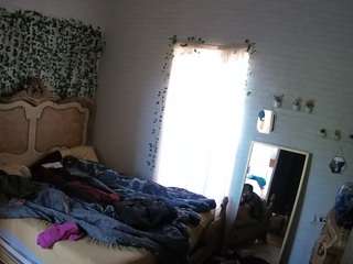 voyeurcam hornyhostel 03