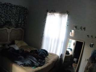 voyeurcam hornyhostel 03