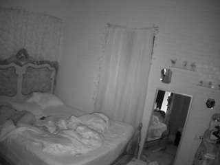 voyeurcam hornyhostel 03