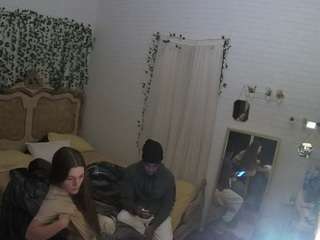 voyeurcam-hornyhostel-03