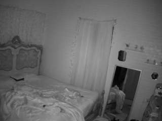 voyeurcam-hornyhostel-03