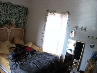 voyeurcam hornyhostel 03