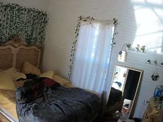 voyeurcam hornyhostel 03