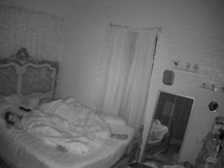 voyeurcam hornyhostel 03
