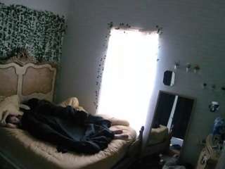 voyeurcam hornyhostel 03