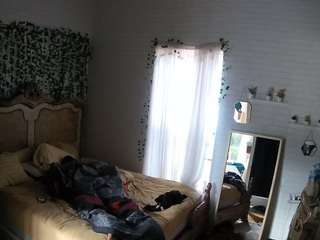 voyeurcam hornyhostel 03