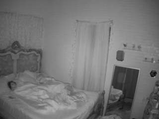 voyeurcam-hornyhostel-03