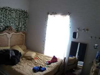 voyeurcam-hornyhostel-03
