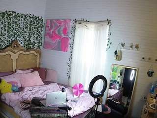 voyeurcam-hornyhostel-03