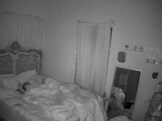 voyeurcam hornyhostel 03