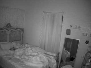 voyeurcam hornyhostel 03