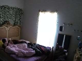 voyeurcam hornyhostel 03