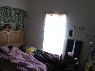 voyeurcam hornyhostel 03