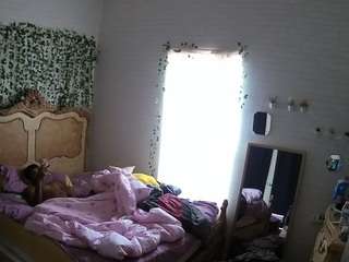 voyeurcam-hornyhostel-03