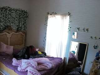 voyeurcam hornyhostel 03