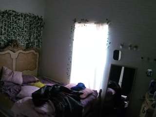 voyeurcam hornyhostel 03