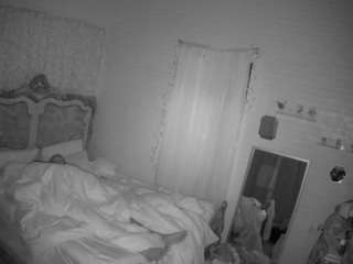 voyeurcam hornyhostel 03