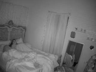 voyeurcam hornyhostel 03