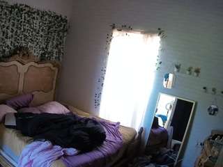 voyeurcam hornyhostel 03