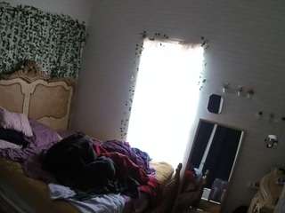 voyeurcam hornyhostel 03