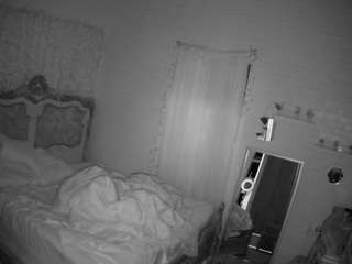 voyeurcam-hornyhostel-03