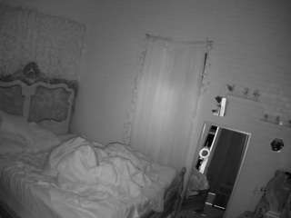 voyeurcam-hornyhostel-03