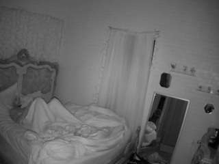 voyeurcam hornyhostel 03