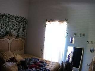 voyeurcam-hornyhostel-03