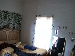 voyeurcam-hornyhostel-03