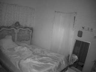 voyeurcam hornyhostel 03