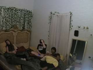 voyeurcam-hornyhostel-03