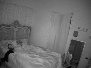 voyeurcam-hornyhostel-03