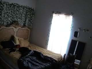 voyeurcam-hornyhostel-03