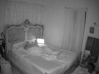 voyeurcam-hornyhostel-03 camsoda