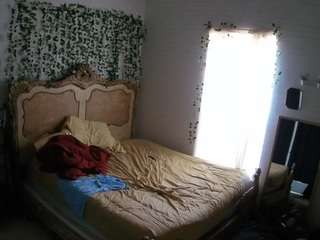 voyeurcam-hornyhostel-03