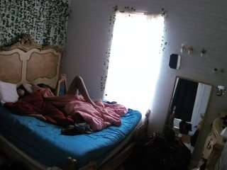 voyeurcam-hornyh... Live Webcam on {site_name}