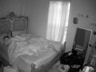 voyeurcam hornyhostel 03